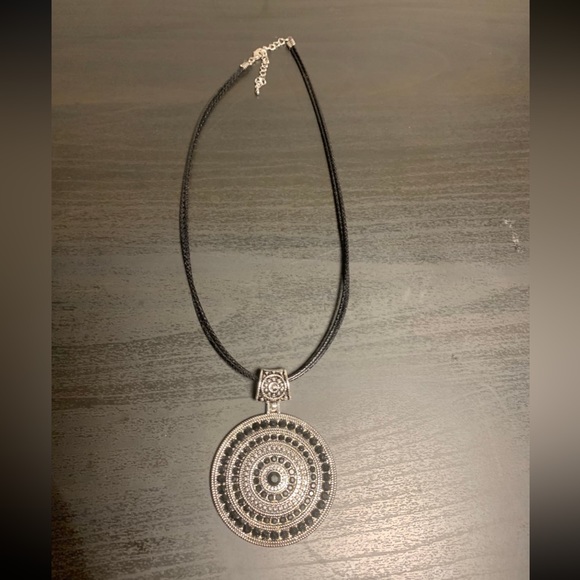 🦚Pick 2/$12- Black Leather Necklace with Silver and Black Accented Pendant - Picture 3 of 4